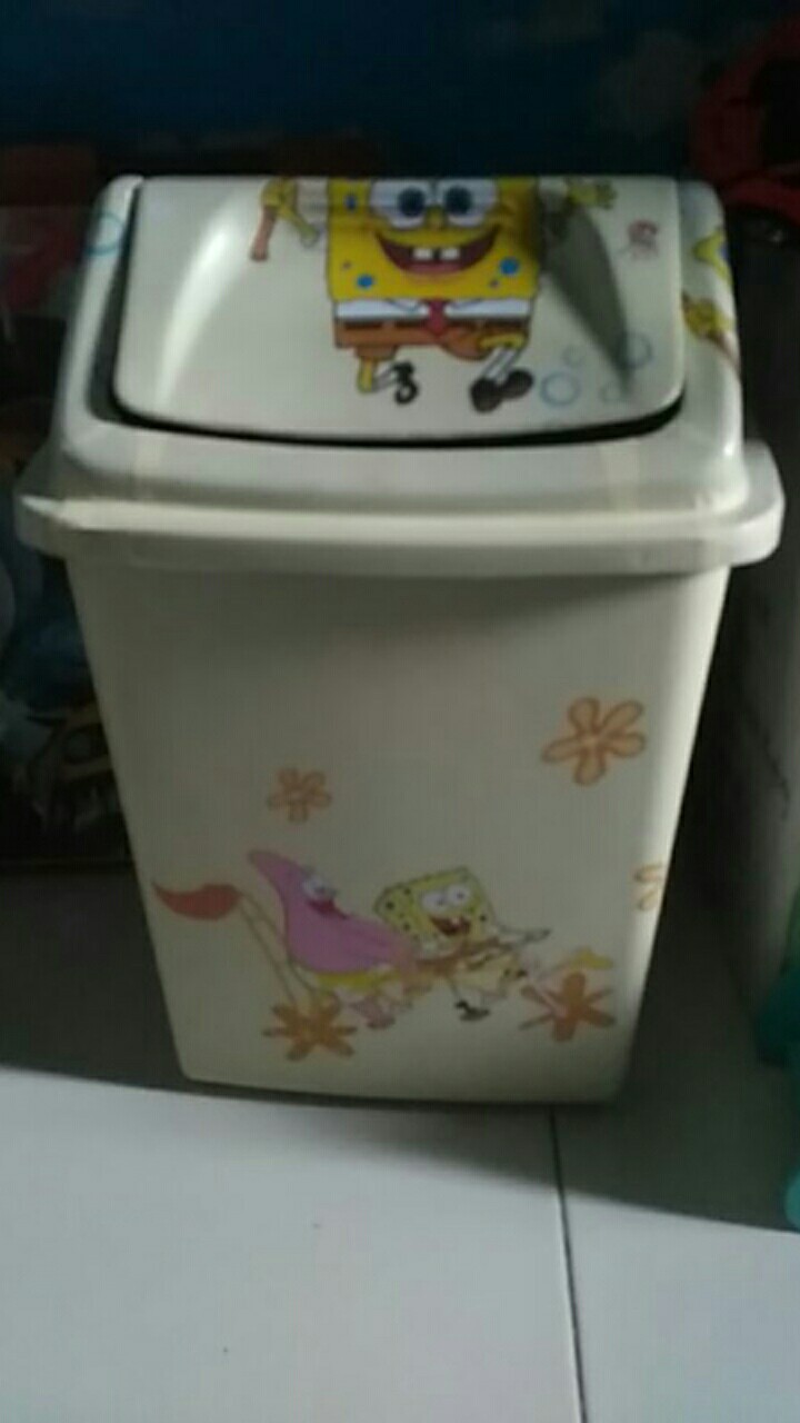 Ready Stok / Bisa Cod/ Tempat Sampah Karakter 10 Liter Tutup Goyang (handmade)