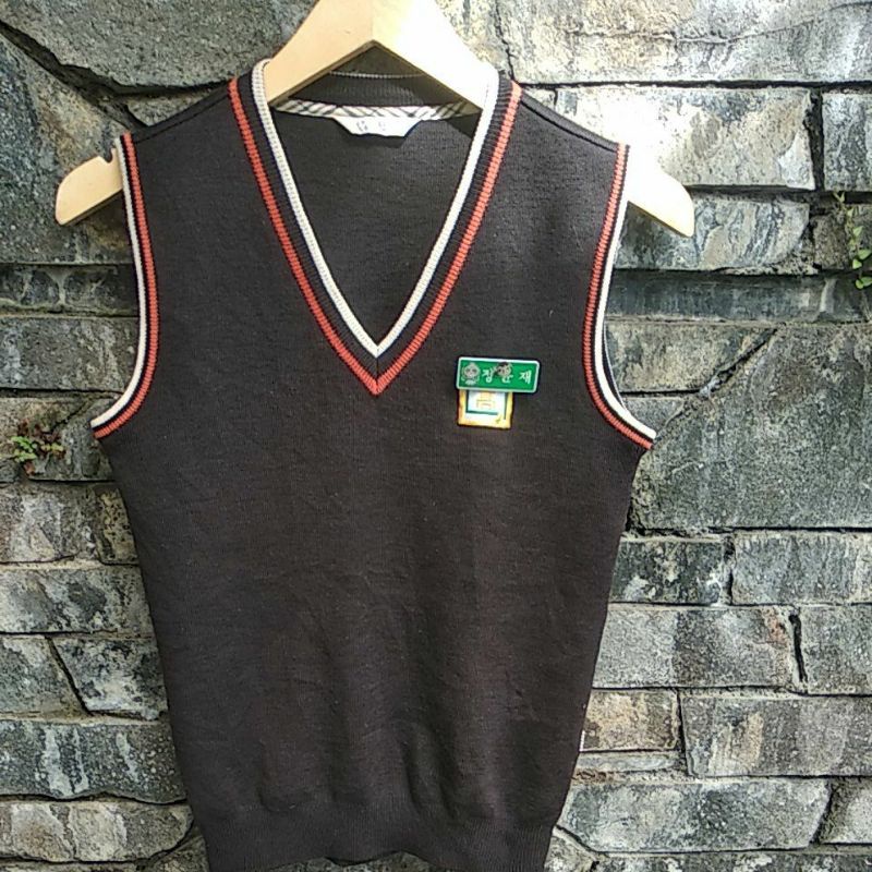 vest dari Ivy club