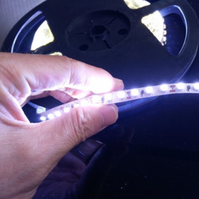 Seinz SMD Led Strip 5050 IP33 indoor warm white 5meter