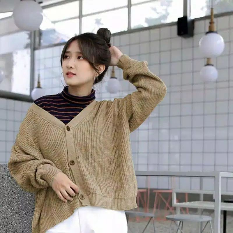 MALIKA CARDY OVERSIZE / Cardigan Rajut Oversize / Baju Rajut / Cardi Crop-Cream