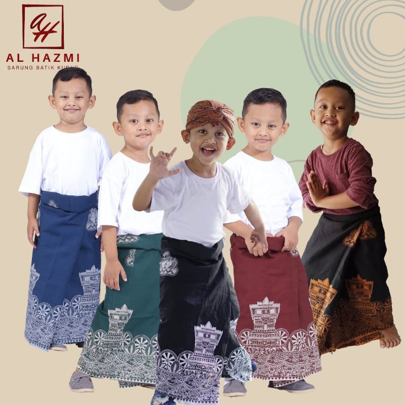 Sarung Anak Kudusan