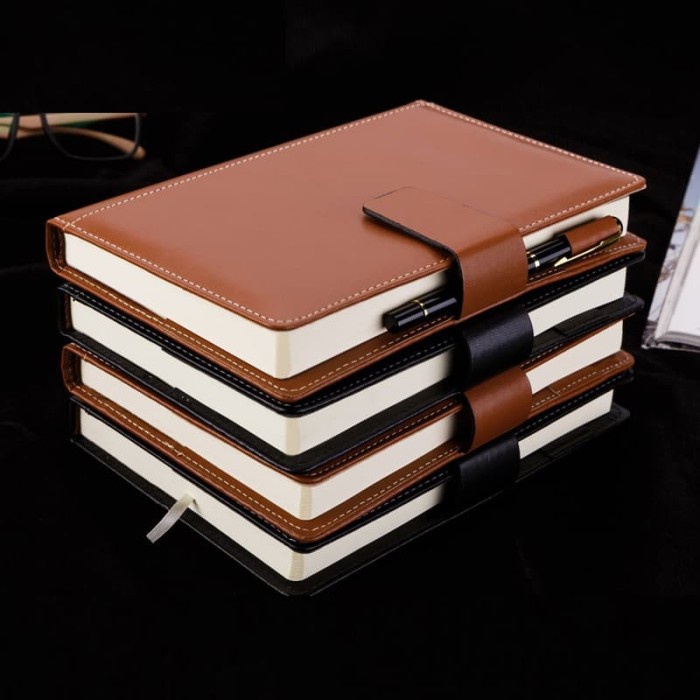 

Hadir Buku Agenda, Buku Journaling Bahan Kulit, Note Book Leader, Buku Memo Hemat