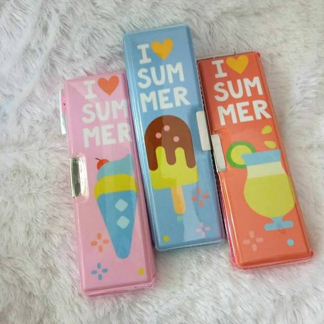 

pencilcase summer