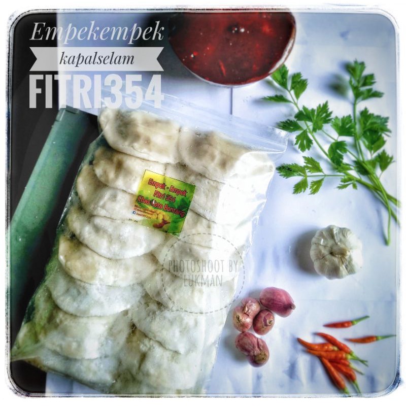 Pempek / empek empek kapalselam / kapal selam fitri354 khas bontang isi 8besar / 16mini