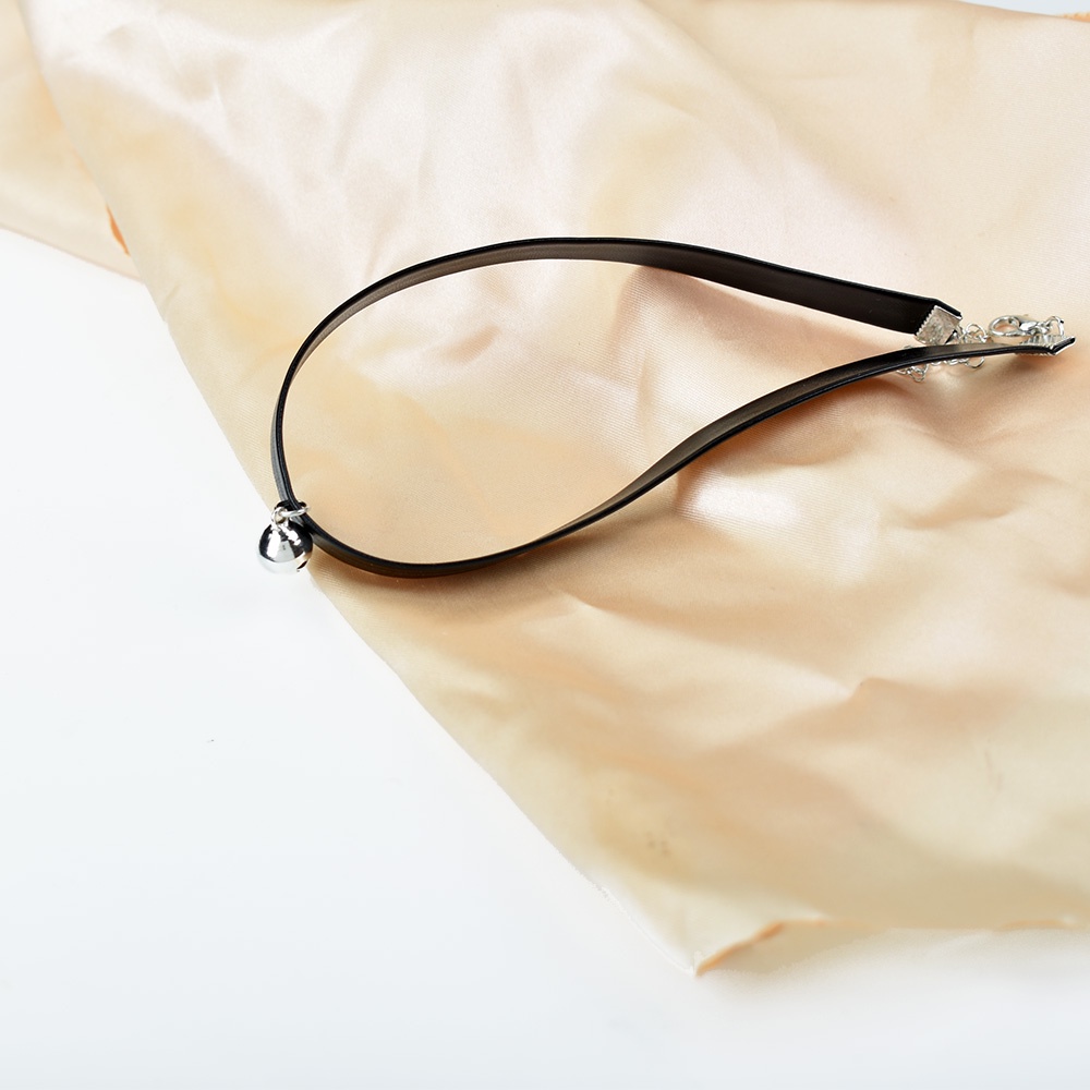 Kalung Choker Handmade Bahan Kulit Warna Hitam Gaya Gothic Punk Untuk Wanita