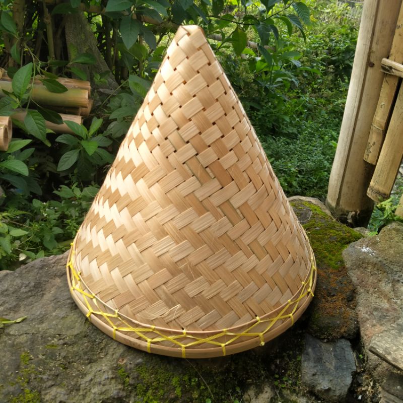 Aseupan Bambu Paret Untuk Kukusan Nasi Tumpeng Diameter 33cm x Panjang 36cm