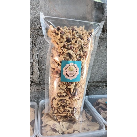 

Remukan peyek