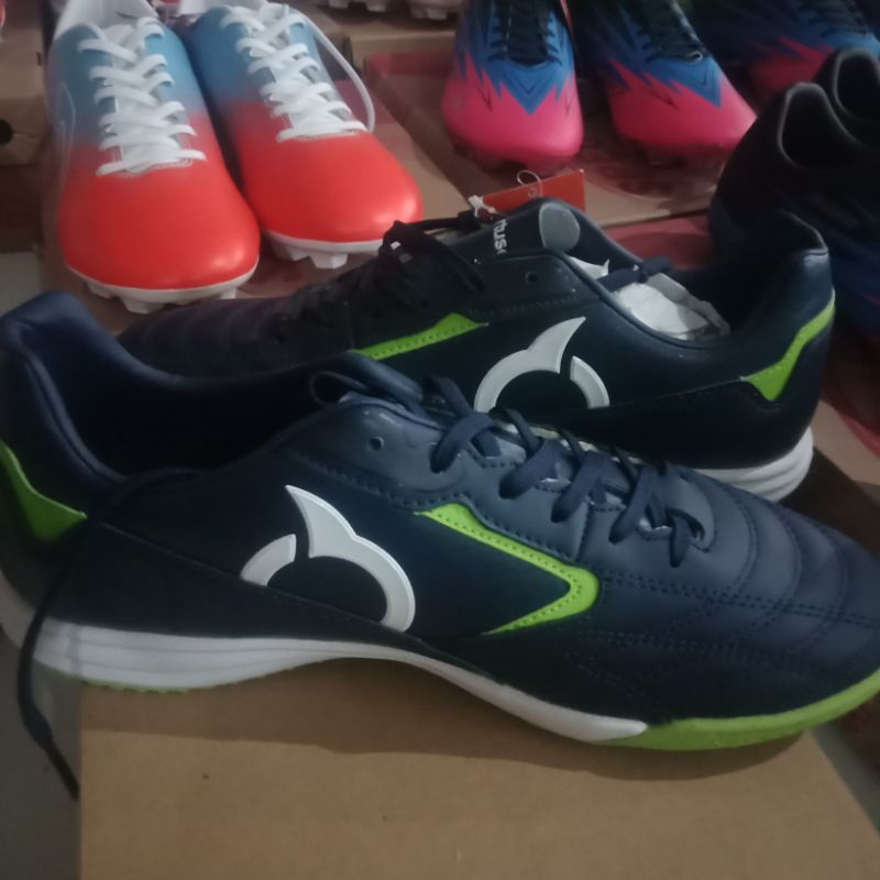 SEPATU FUTSAL ORTUSEIGHT FORTE LUMINARE IN