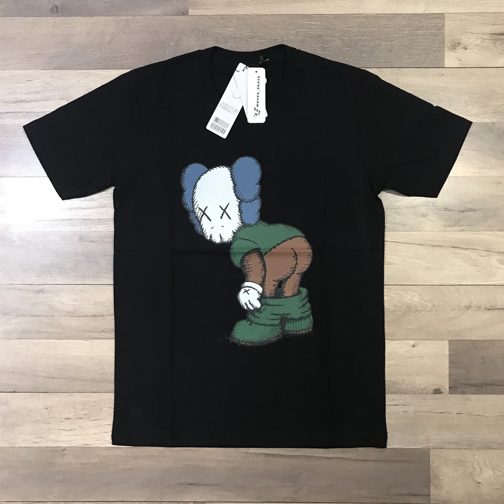 KAOS UNIQLO x KAWS (SUMMER UT GRAPHIC BLACK) - 100% COTTON - TERLARIS-MOCK X KAWS