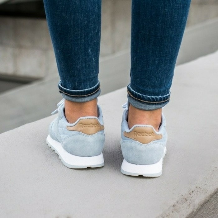 Lighter Danti  Sepatu Wanita Reebok CL Leather Sea Worn Original BNIB!  Kerja, Sekolah, Nongkrong,