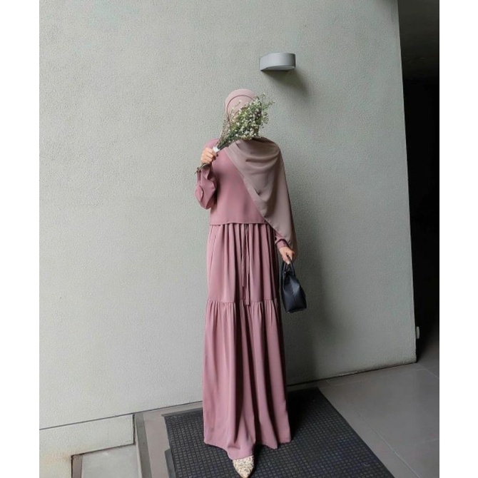 preloved Seruni dress by Azmiza