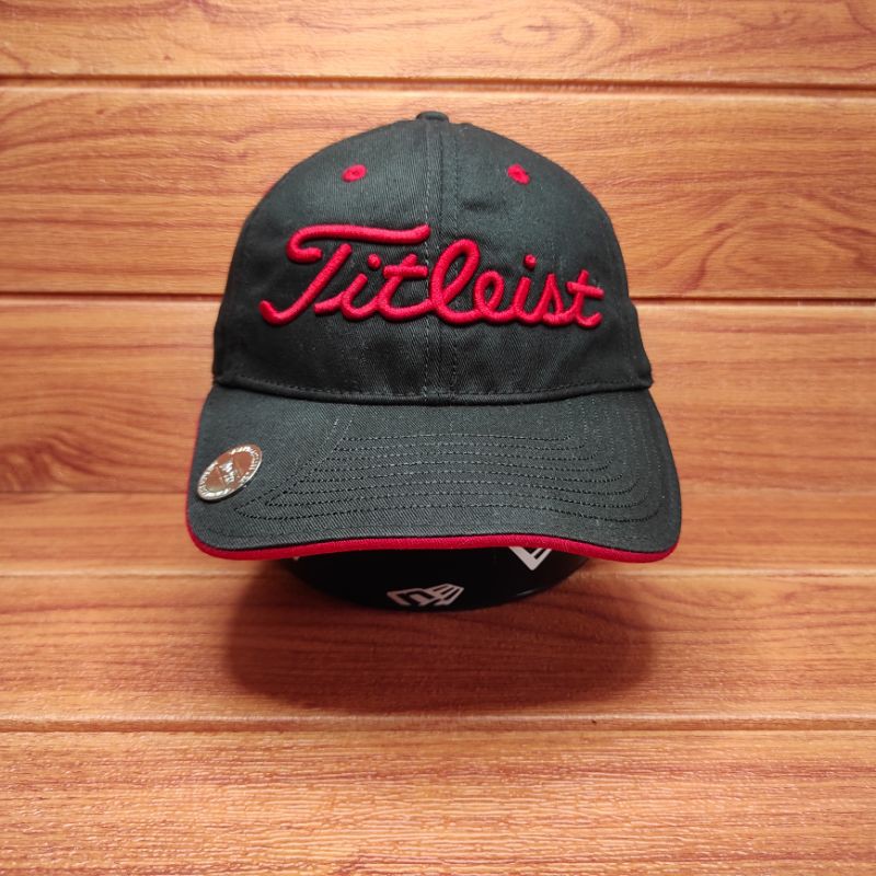 TOPI GOLF NEW ERA X TITLEIST SECOND