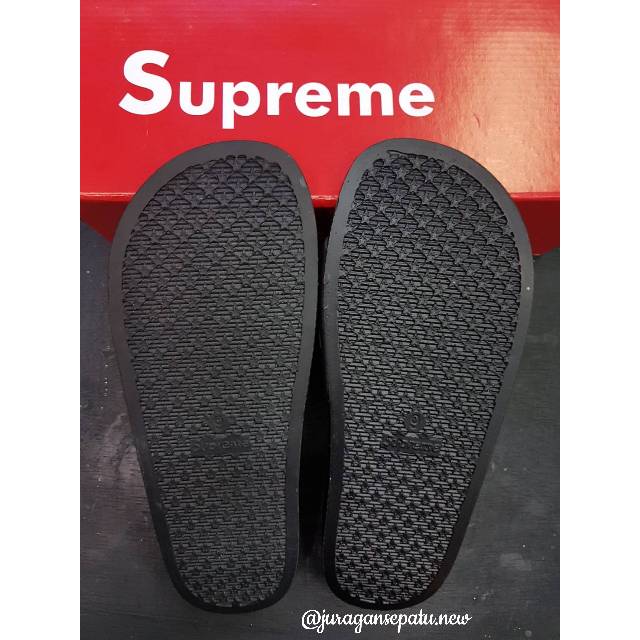 Sandals Slippers Flip Flox x Supreme