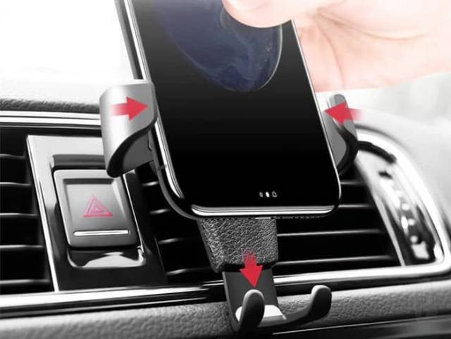 Holder Hp GPS di Mobil Universal Gravity / Phone Holder Smartphone Air Vent Car Mount