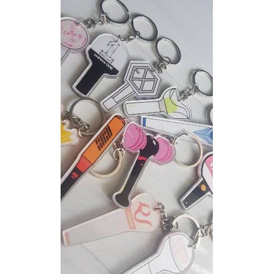  4 4 keychain acrylic lightstick gantungan  kunci KPOP 