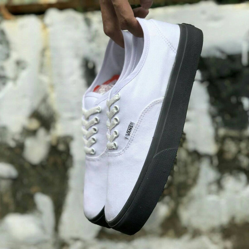 TERMURAH Sepatu Vans Authentic White Sole Black