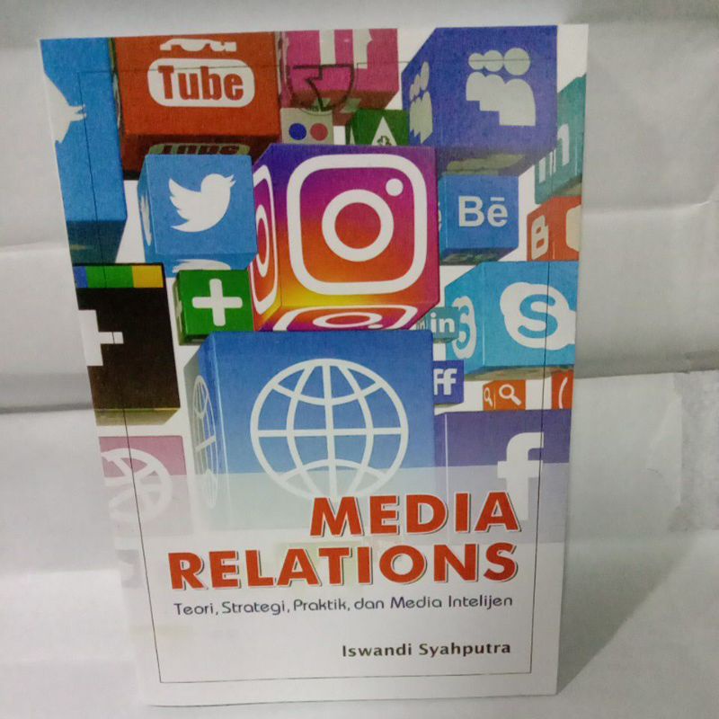 

MEDIA RELATION, teori, strategi,praktik, By iswandi