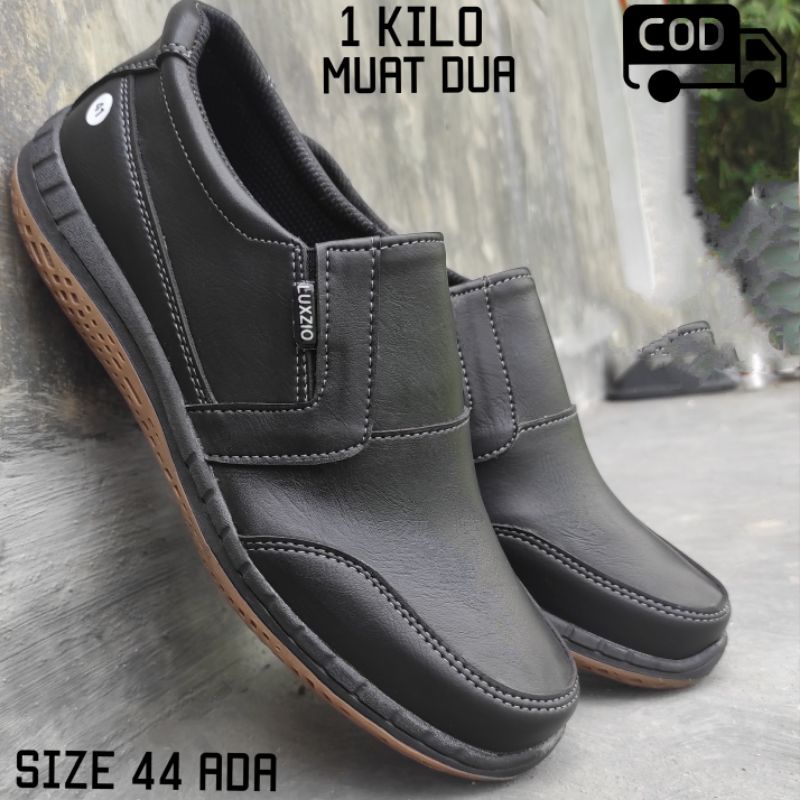 Sepatu Pria Kulit Slip On Kasual Sintetis Kerja Kantoran Sol Karet