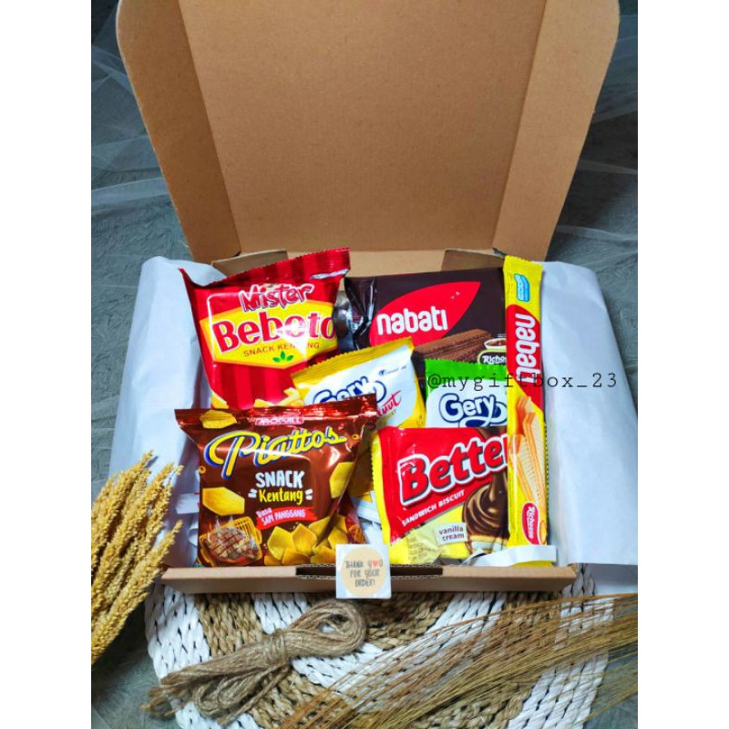 

SNACKBOX | KADO ULANG TAHUN | HAMPERS | KADO SPESIAL