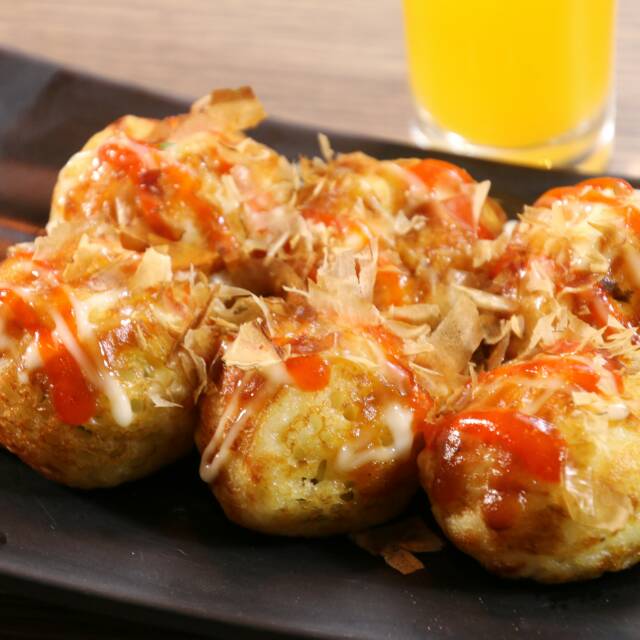 

KATSUOBUSHI 100 GRAM, bonito flakes, ikan cakalang serut. Untuk toping takoyaki. Halal!