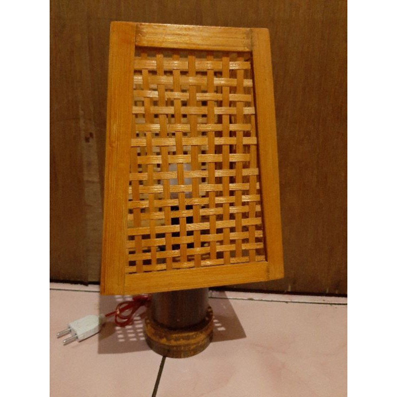 LAMPU BAMBU / LAMPU MEJA UNIK