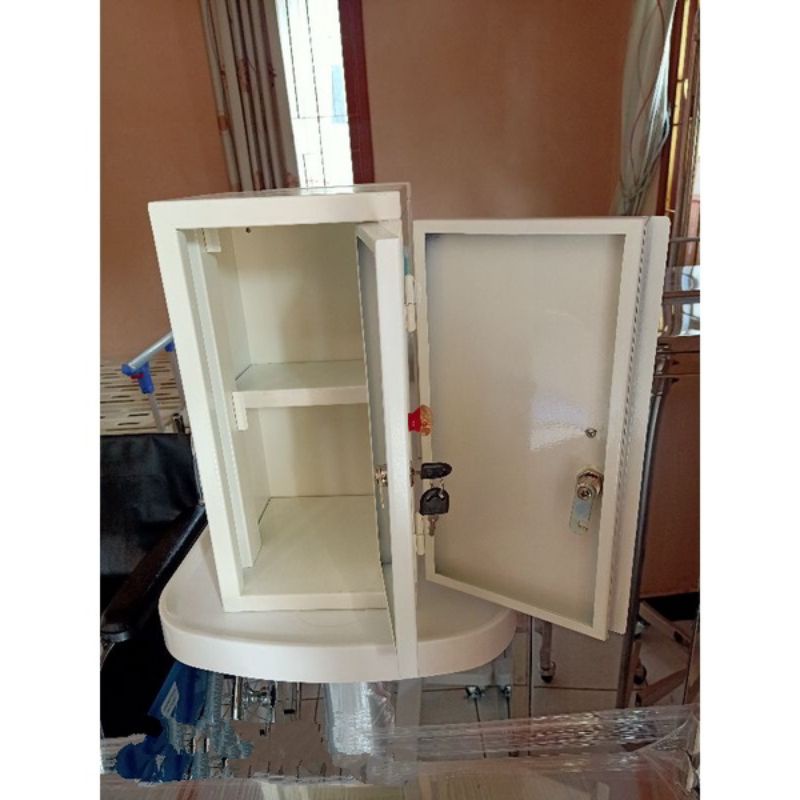 Lemari psikotropika dan narkotika kecil besi