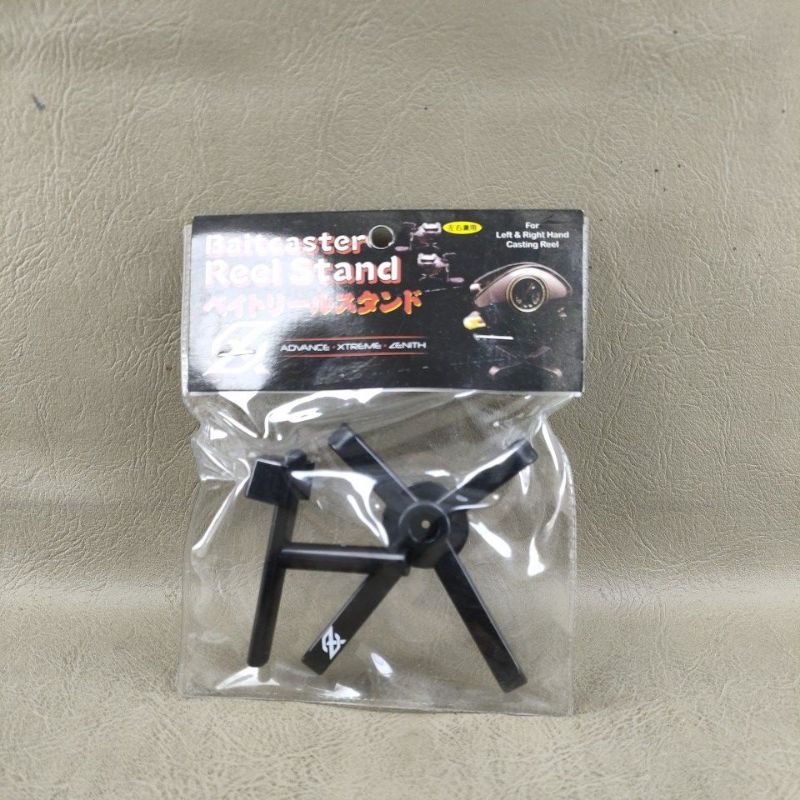 Pajangan Reel BC / AXZ Baitcaster Display Stand