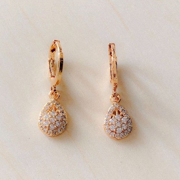 Anting Wanita Model Oval Rintik Air Zirconia Gold