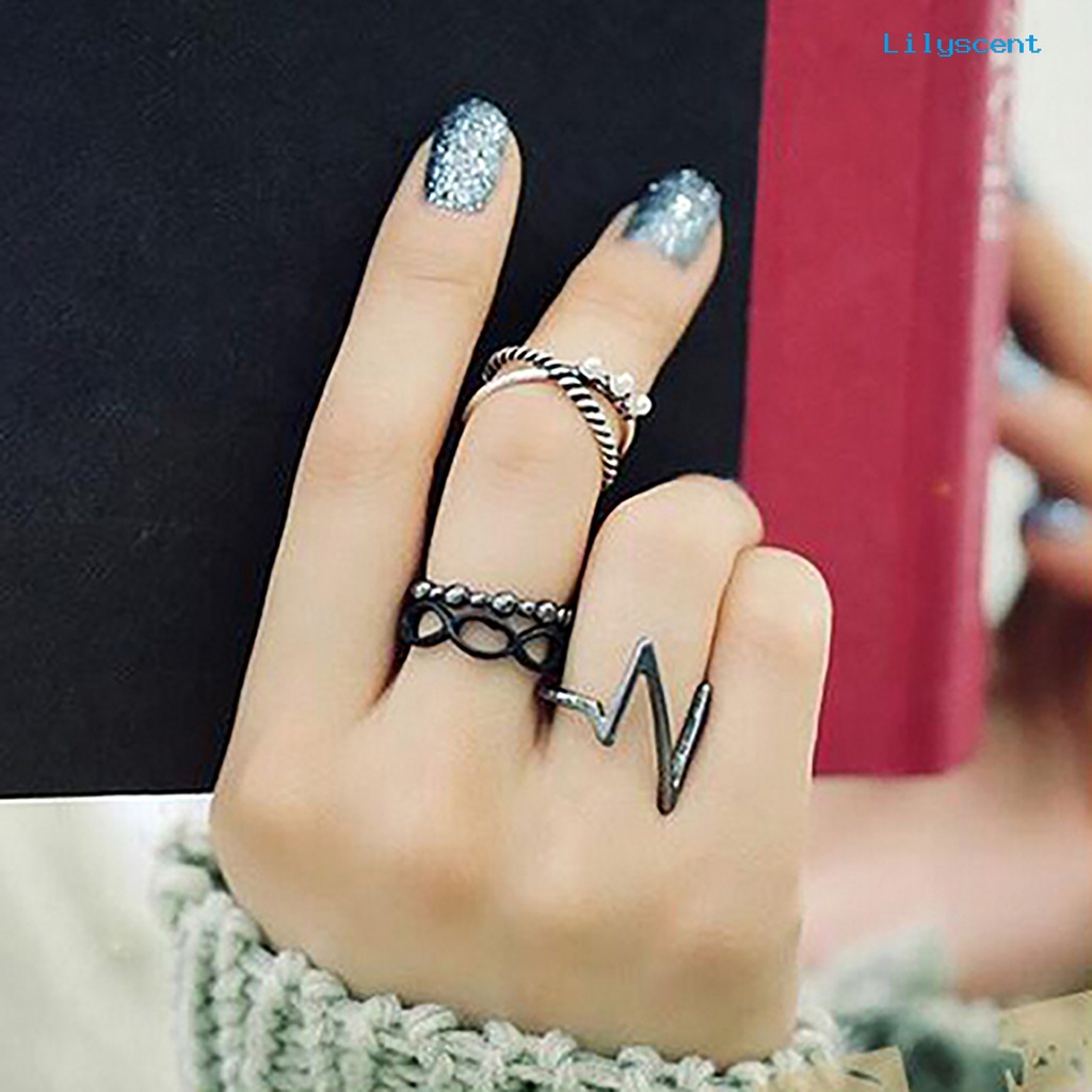 4pcs / Set Cincin Tidak Karat Tahan Lama 4 in 1 Gaya Punk Untuk Wanita