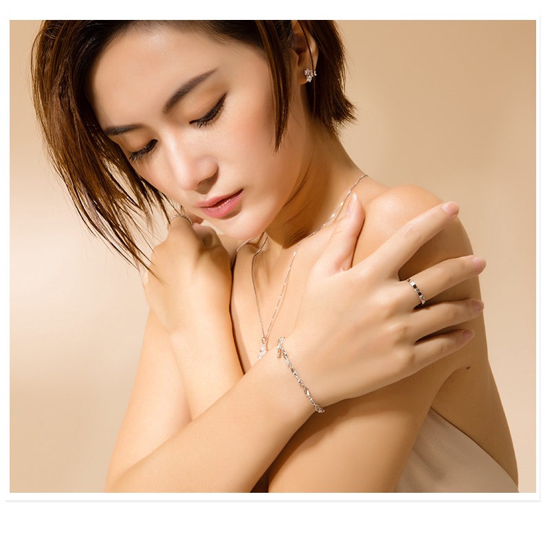 Gelang Bahan Stainless Steel Lapis Silver Aksen Berlian Kristal Untuk Wanita