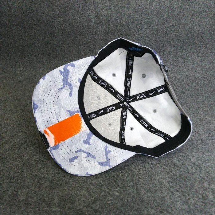 Topi snapback Nike SB camo white blue