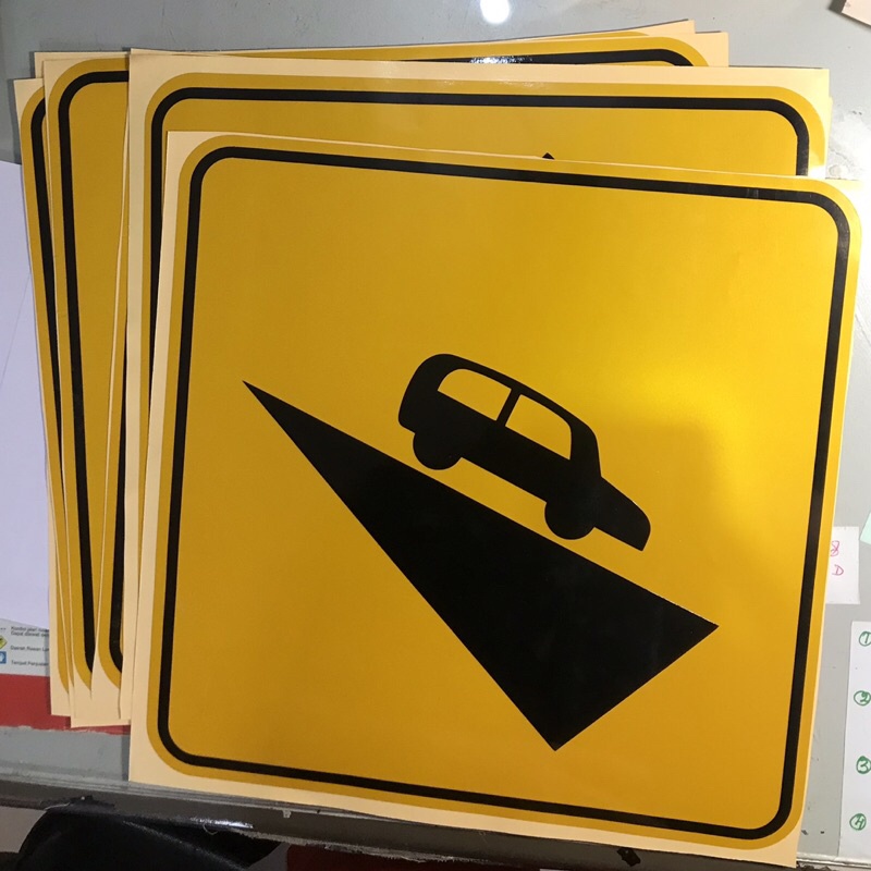 

Rambu sign stiker mobil jalan raya turun lampu menyala
