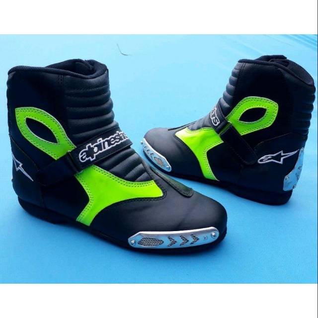 SEPATU TOURING ALPINESTAR