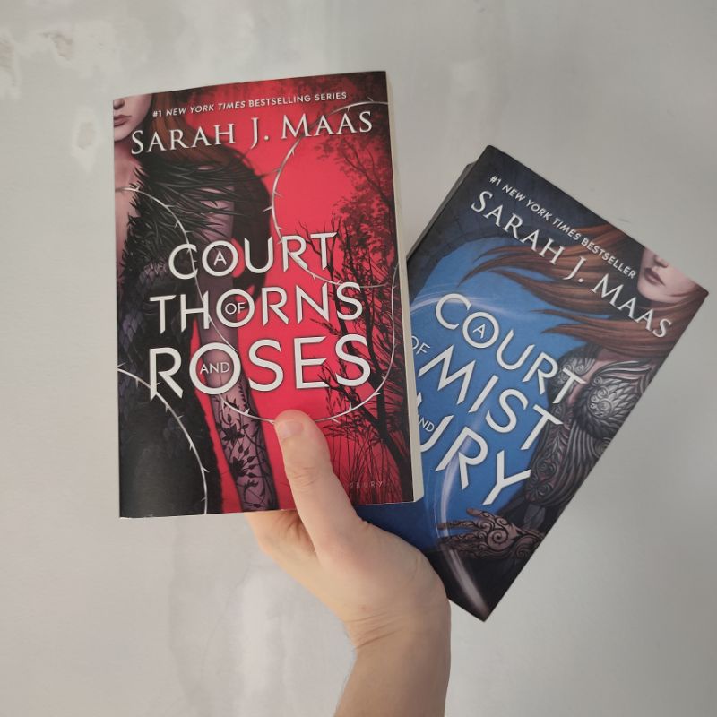 A Court of Thorns and Roses/Mist and Fury - Sarah J Maas / Novel Preloved Import English