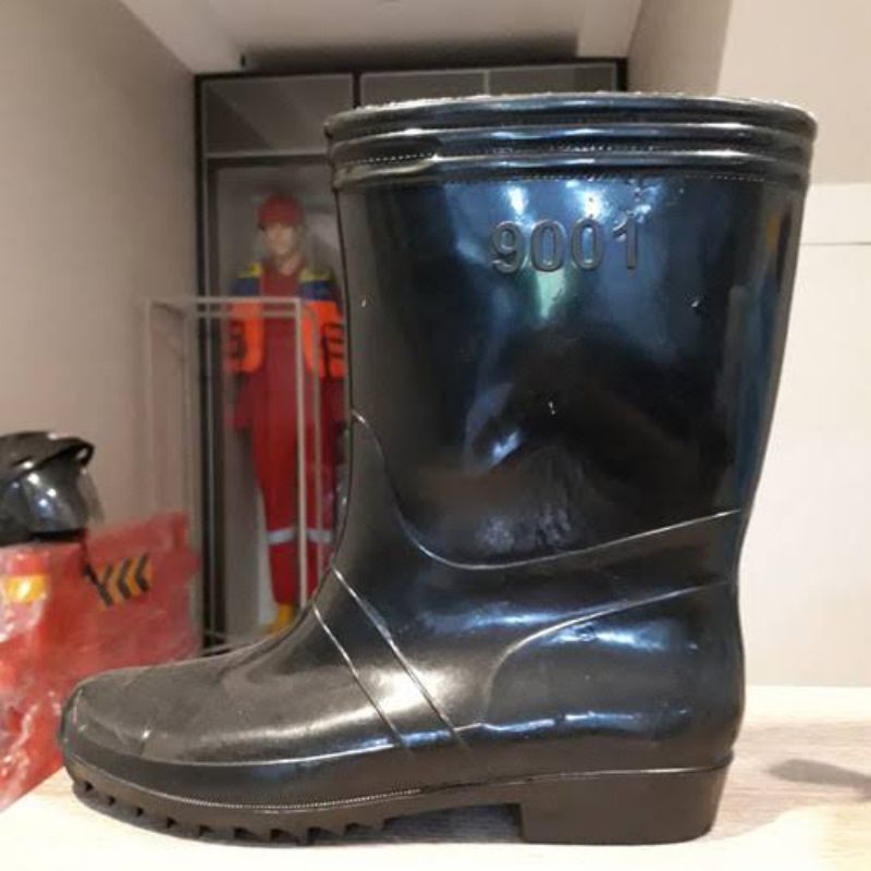 Sepatu Boot Jeep 9001 - Boots Karet Hitam - Sepatu Anti Air - Sepatu Boot Pendek - Sepatu Safety Kar
