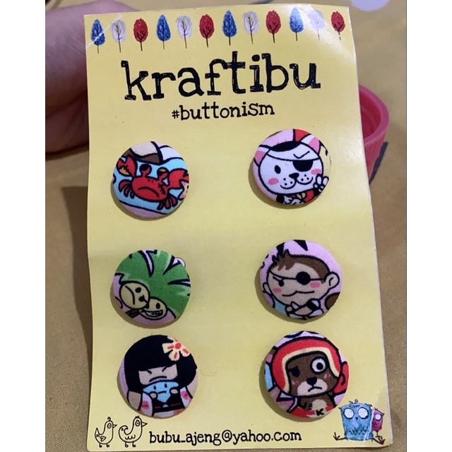 Kancing kartun custom