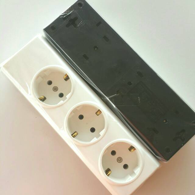 Terminal Kuningan Colokan Stop Kontak 3 dan 4 Lubang Broco Outbow Tempel