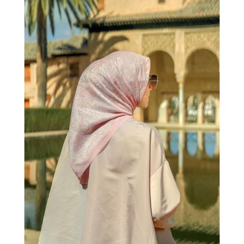 Buttonscraves Granada Pink Mist