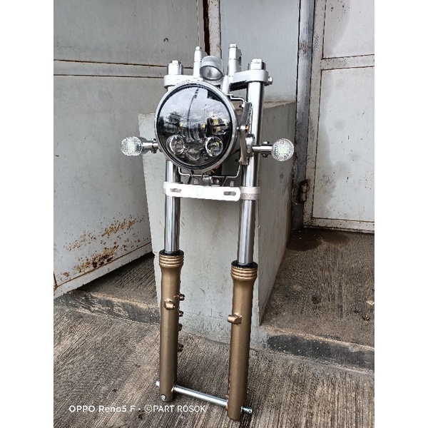 Shock depan ninja set lampu daymaker 5,7 inchi 19led PNP GL MP Tiger