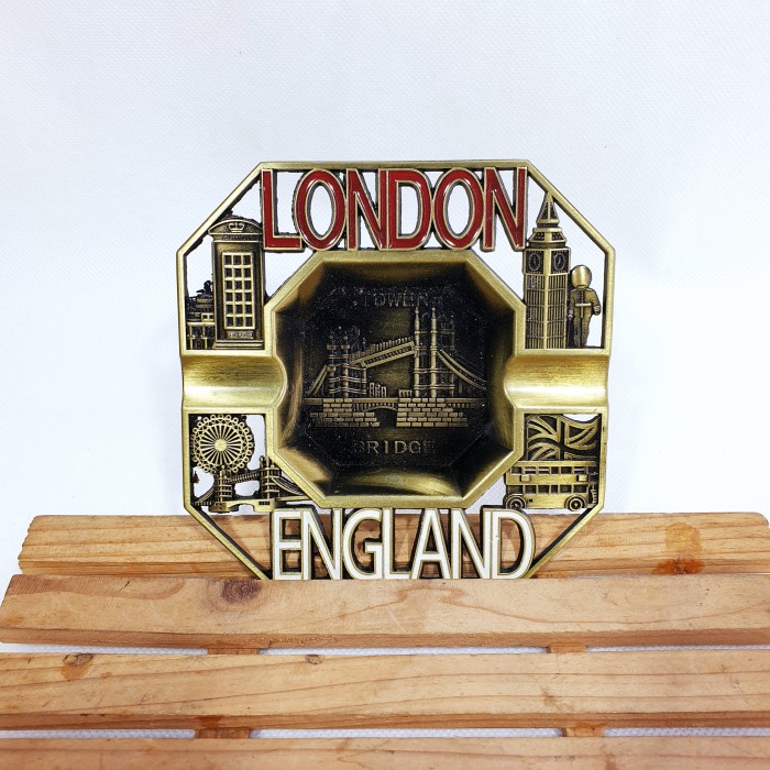 3D LOGAM Souvenir London England Ashtray Asbak London Bridge