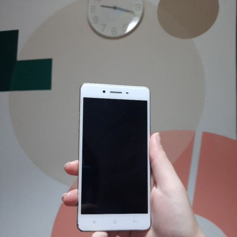 HP OPPO F1F BEKAS LIKE NEWWW