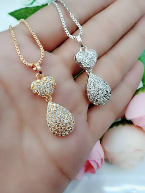 Xuping Kalung Dan liontin Mata full