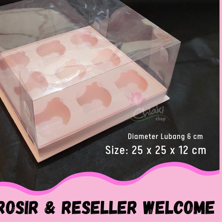 

Box Mika PINK Uk 25 x 25 x T. 12 cm Cupcake isi 9 Cake Pudding Tart Dus Emas Karton Tebal CHIAKI