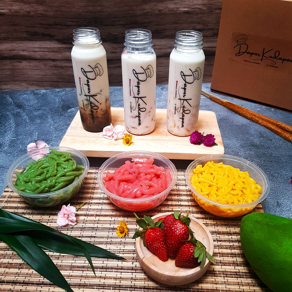 

Fruit Cendol (Mango, Strawberry) & Original Cendol