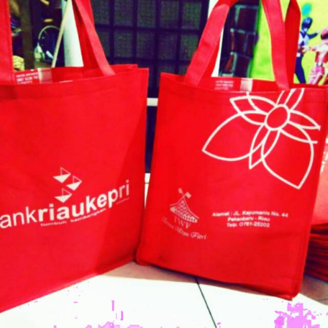 

Tas spunbond ukuran 30*38*18