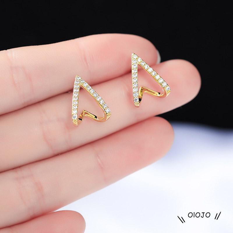 【COD】Anting Tusuk Bentuk V Hias Zircon Gaya Simple Berkilau Untuk Wanita