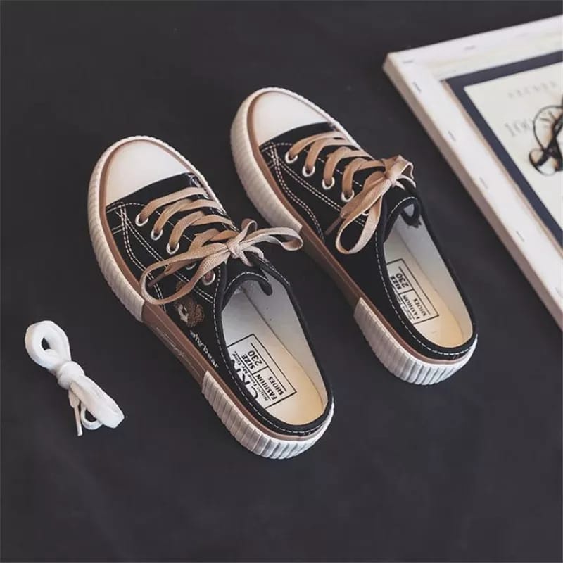 Sepatu Kanvas Wanita Bordir Beruang Sepatu Modis BR-03-4