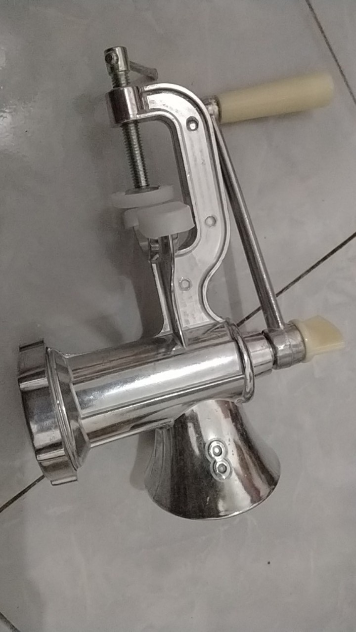 Penggiling Daging Manual Portable Bahan Stainless Steel Mincer Multiuse (meat Grinder)