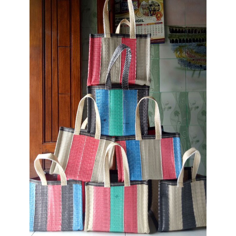 

COD √ TAS ROTAN /TAS KANTONG PASAR / TAS HAJATAN / TAS SOUVENIR MURAH