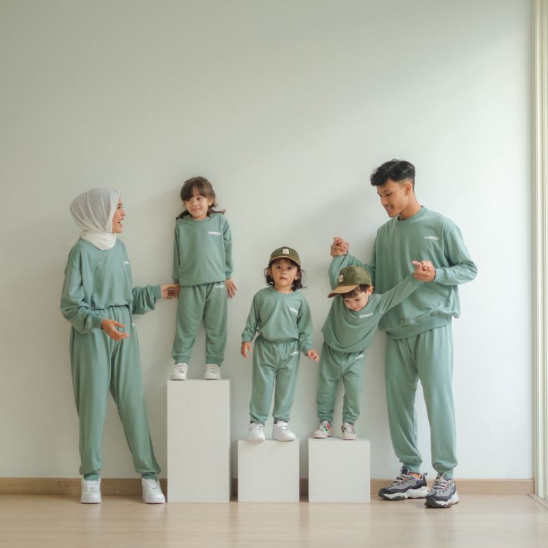 SEASON SET - Promo 10.10 Family Set Setelan Olahraga Daily Wear Sweater Jogger Unisex Kekinian Murah